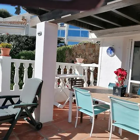 Σπίτι διακοπών House On Beachfront, Εστεπόνα