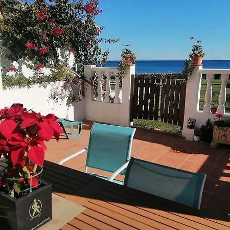 펜션 House On Beachfront, *